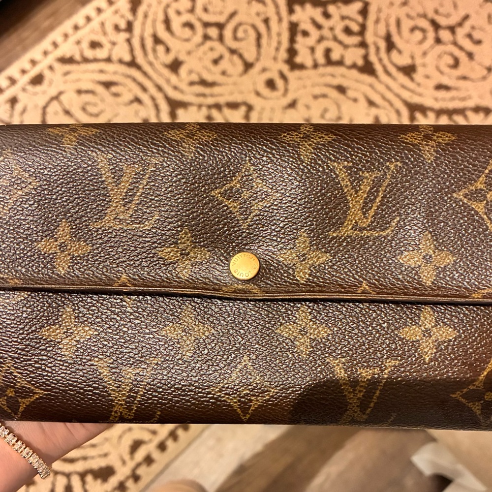 Louis Vuitton Monogram Sarah long wallet
